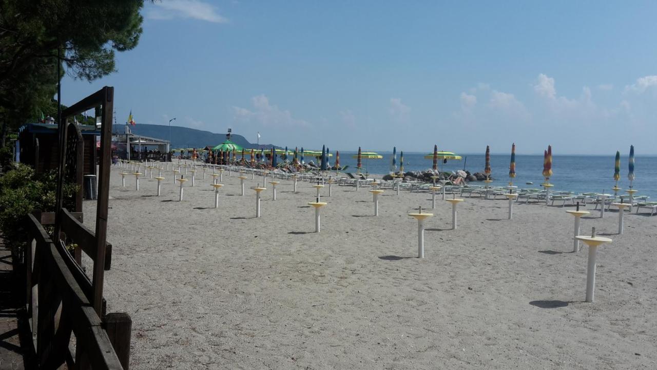 טוסקולנו מדרנו Appartamento Lido 'With Parking Space Included' מראה חיצוני תמונה